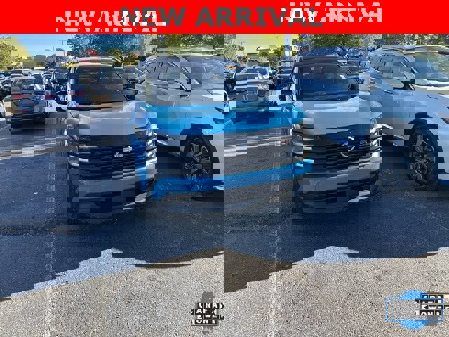 Used 2025 Nissan Kicks SR