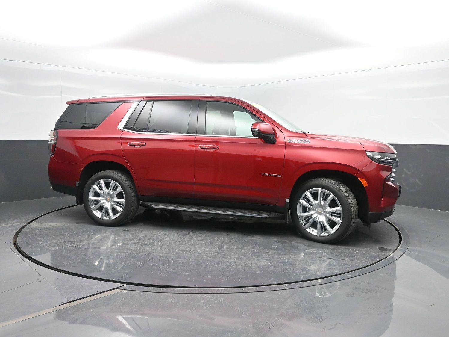 Used 2021 Chevrolet Tahoe High Country image 3