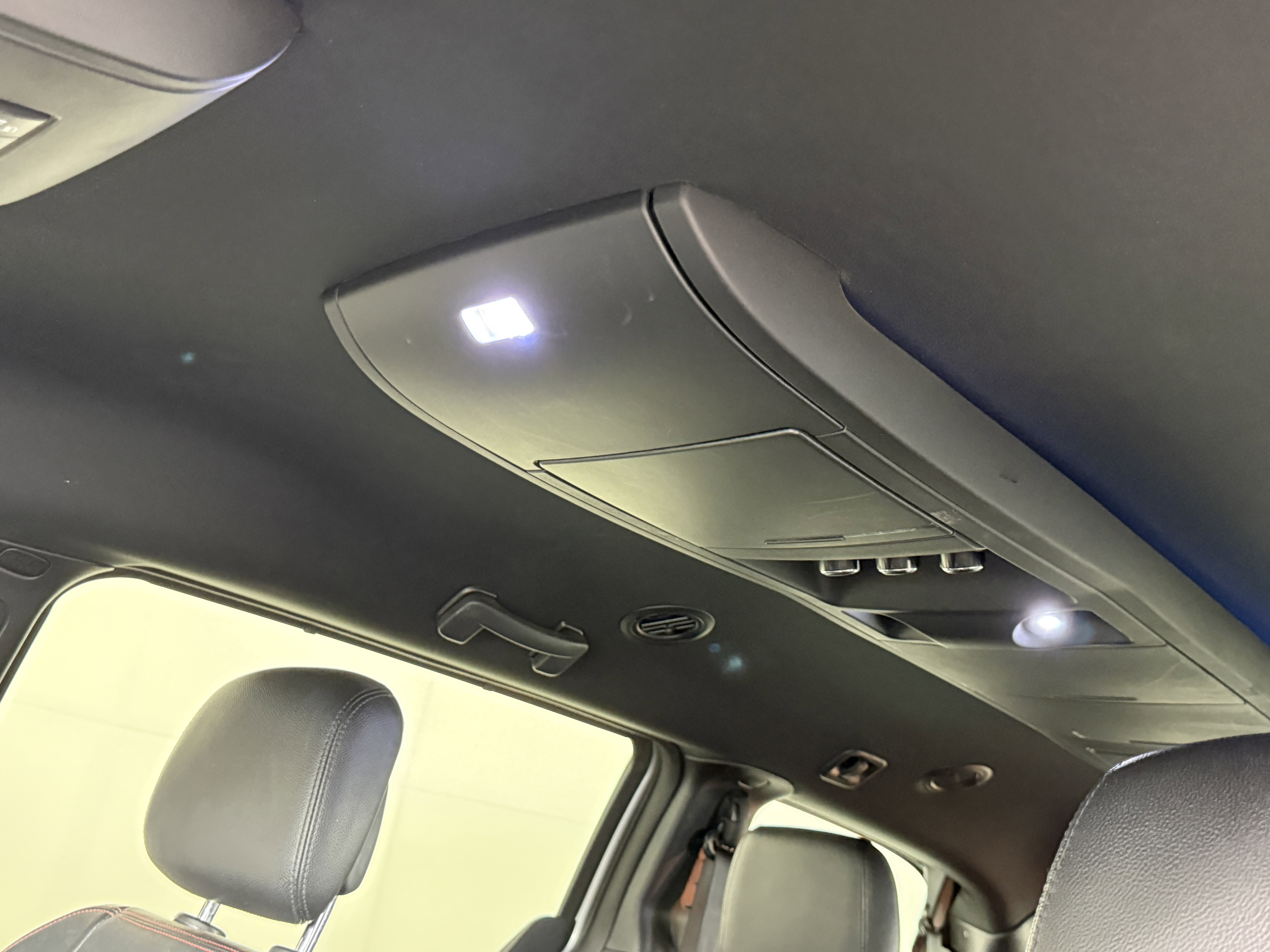 Used 2020 Dodge Grand Caravan GT image 18