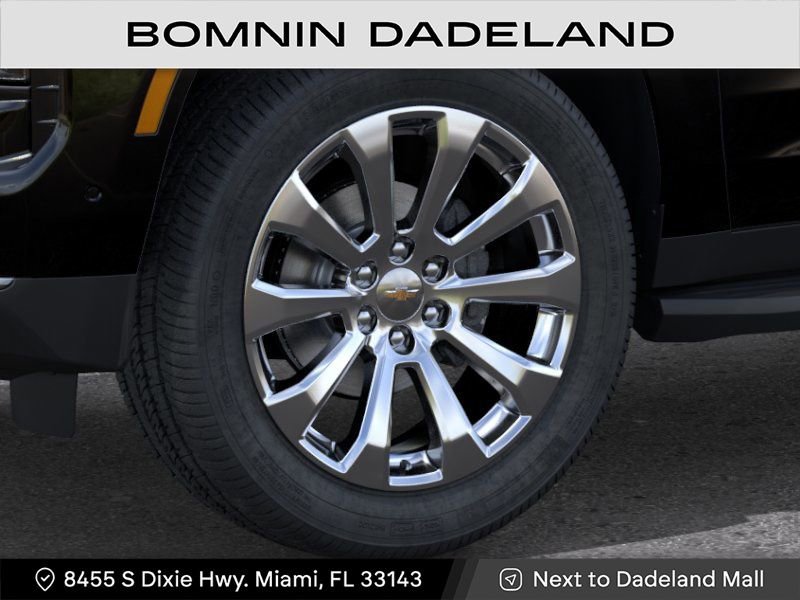 New 2026 Chevrolet Suburban Premier RWD image 9