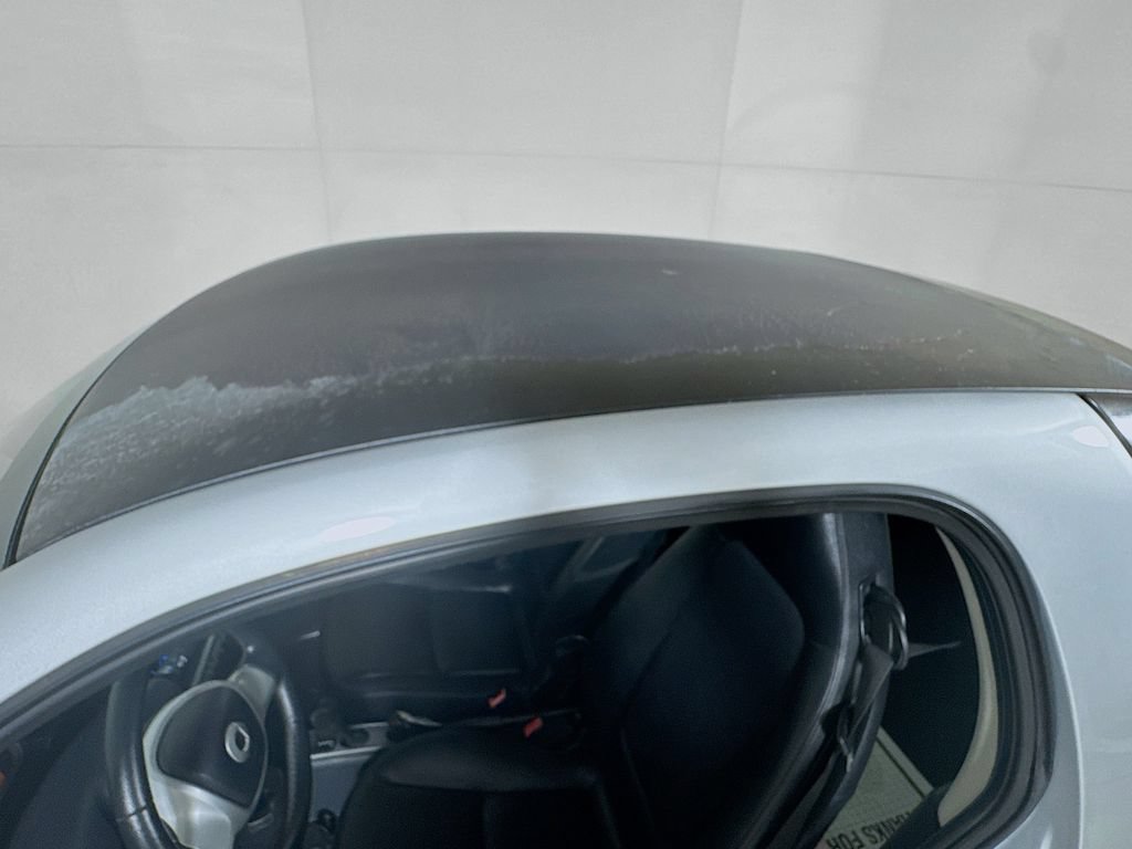 Used 2014 smart fortwo pure RWD image 18