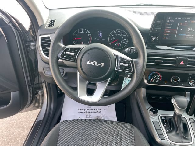 Used 2023 Kia Seltos LX AWD/4WD image 23
