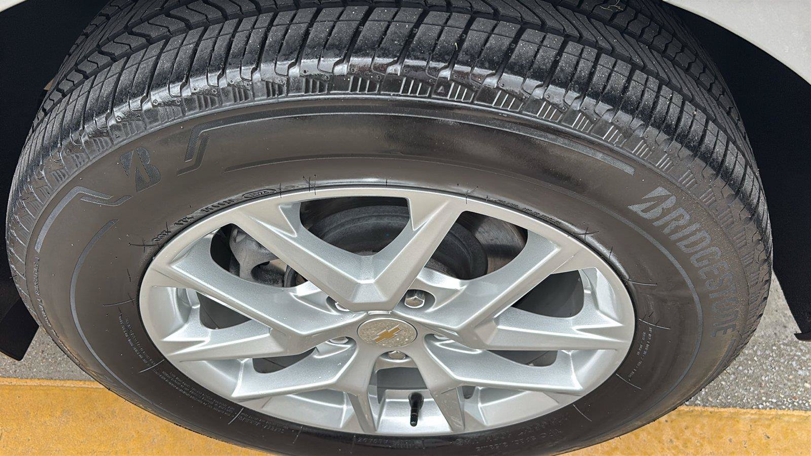 Certified 2024 Chevrolet Equinox LT AWD/4WD image 12
