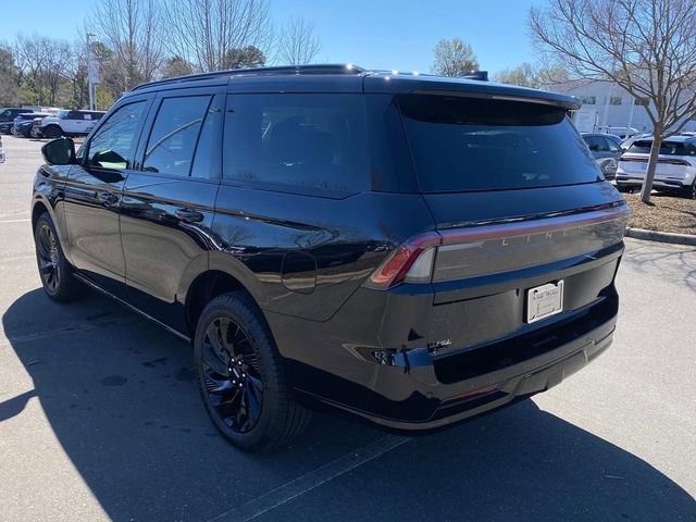New 2026 Lincoln Navigator Reserve w/ Jet Appearance Package AWD/4WD image 28