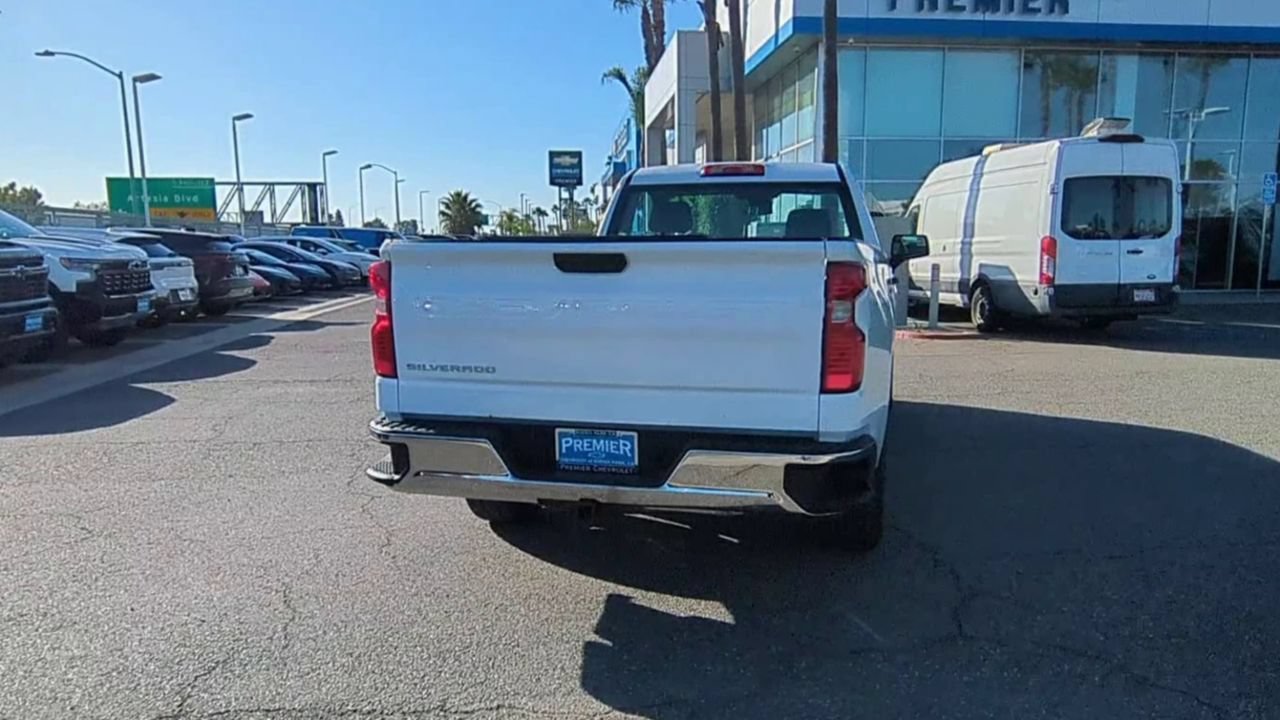 Used 2025 Chevrolet Silverado 1500 W/T RWD image 7