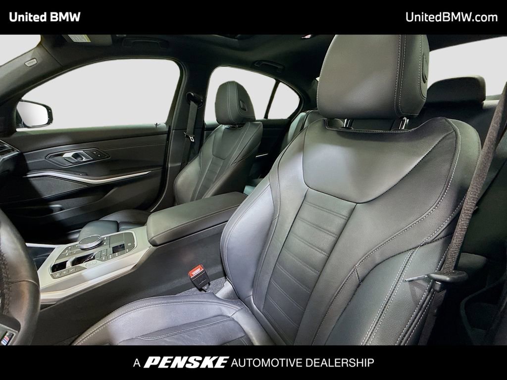 Used 2024 BMW M340i RWD image 5