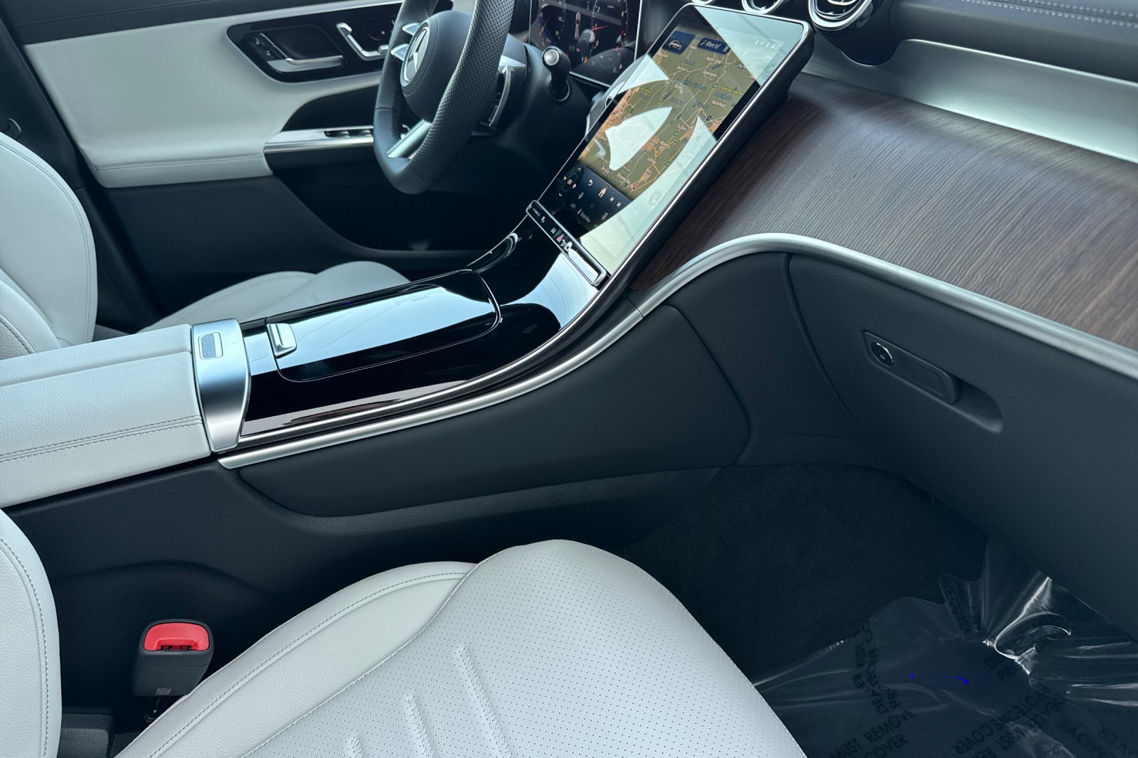 New 2026 Mercedes-Benz GLC 300 4MATIC image 16