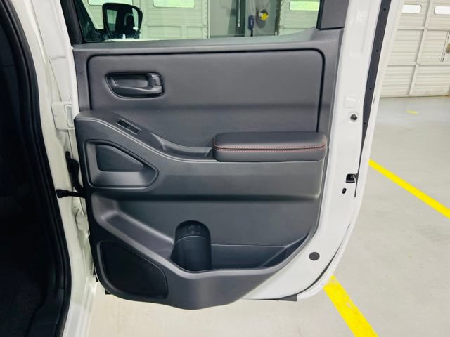 New 2026 Nissan Frontier PRO-4X w/ Pro-4x Convenience Package AWD/4WD image 36
