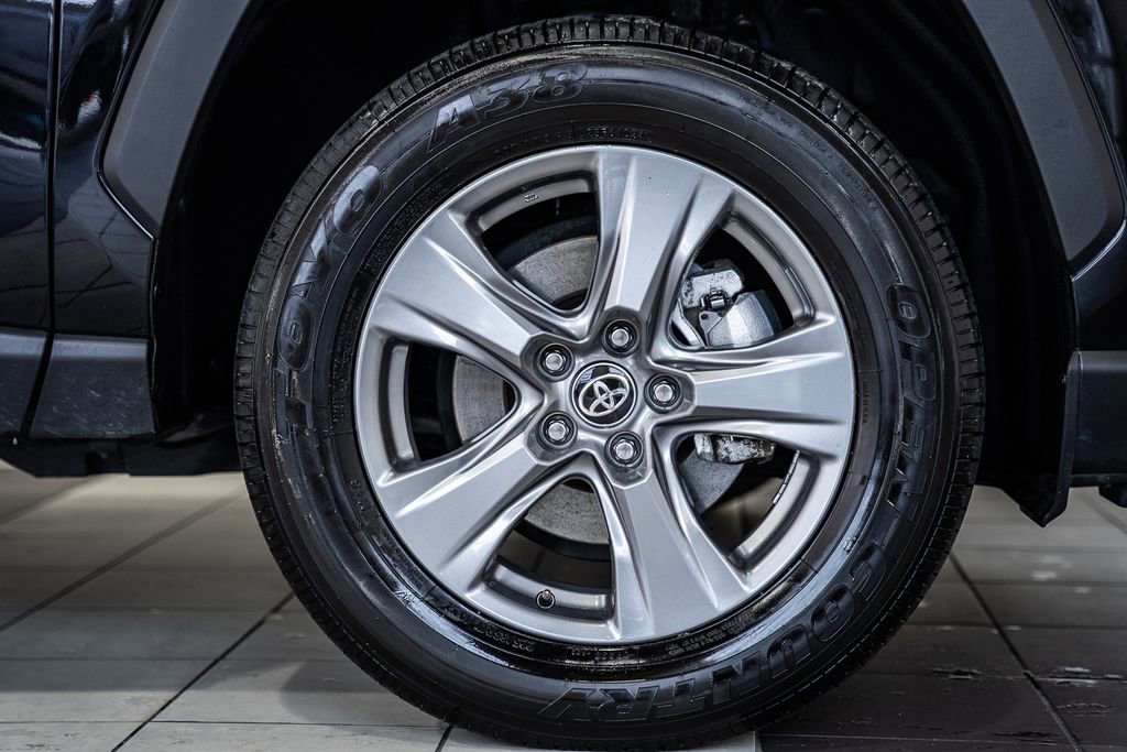 Used 2025 Toyota RAV4 XLE image 13