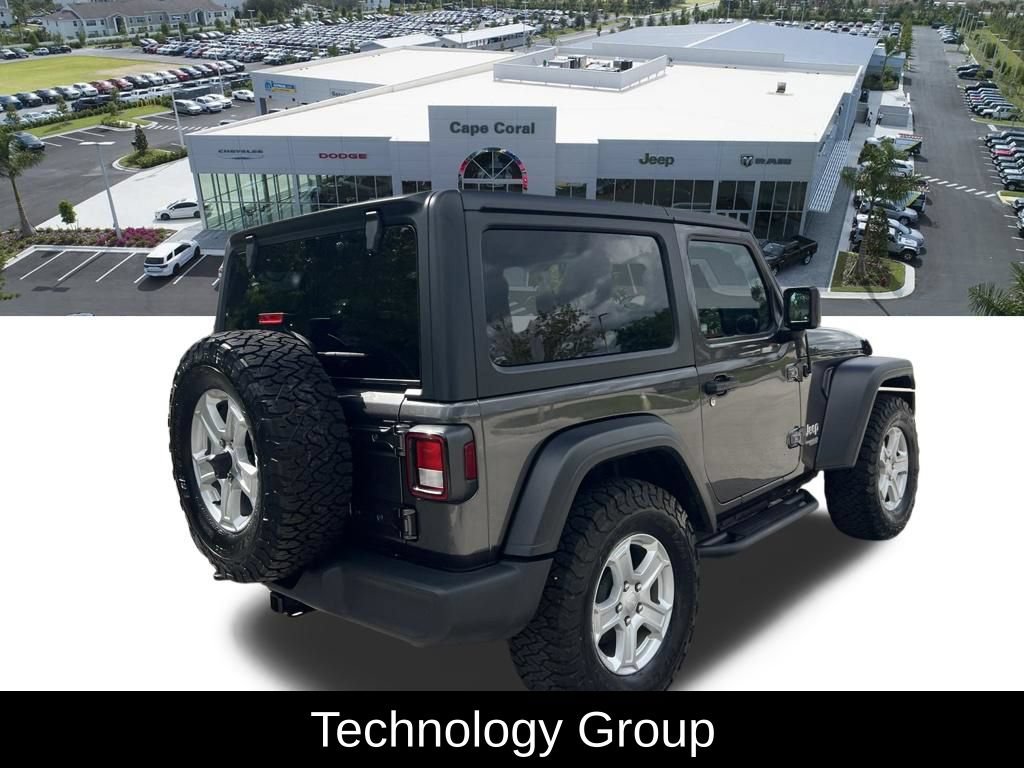 Used 2021 Jeep Wrangler Sport AWD/4WD image 5
