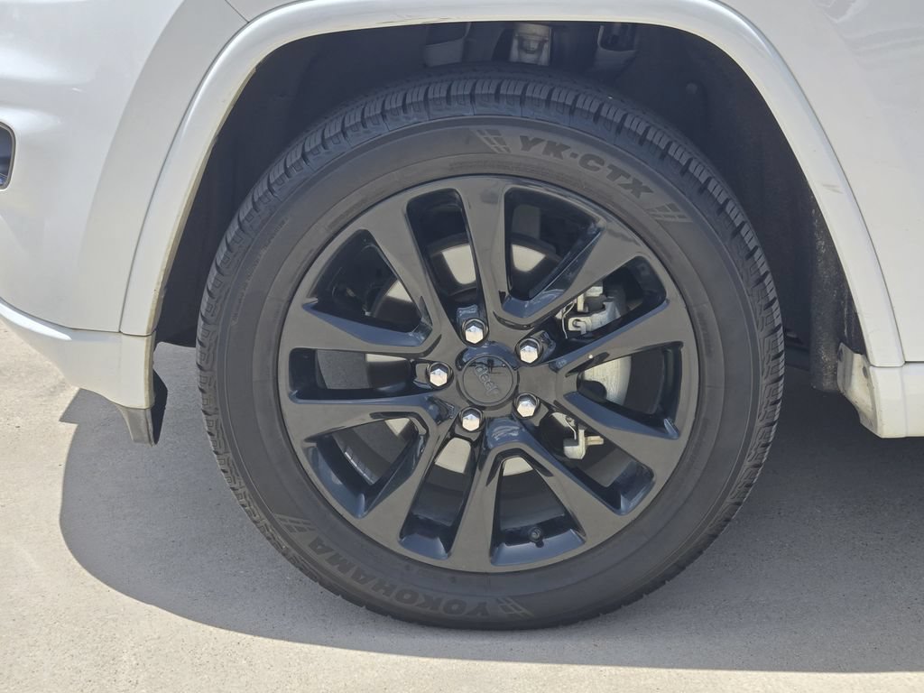 Used 2019 Jeep Grand Cherokee Altitude AWD/4WD image 17