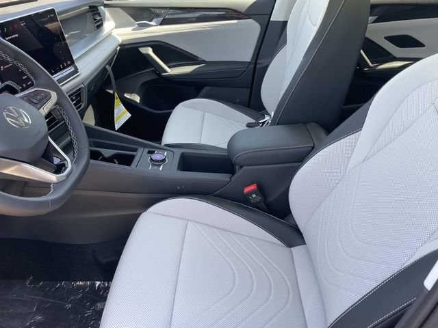 New 2026 Volkswagen Tiguan SE AWD/4WD image 22