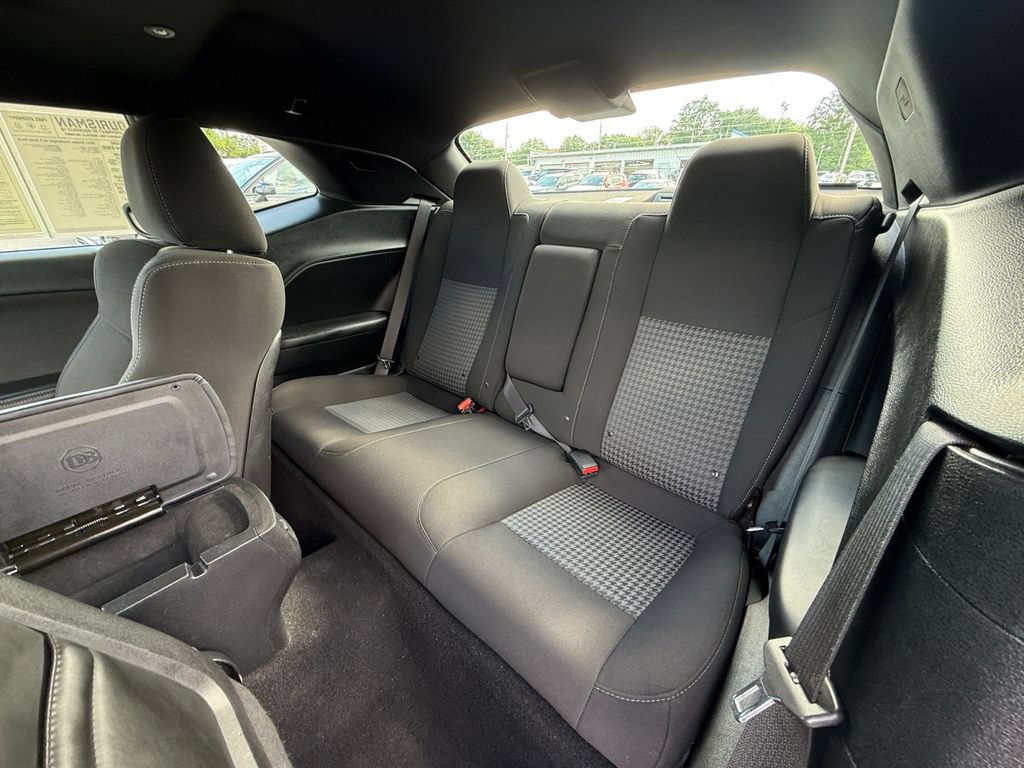 Used 2021 Dodge Challenger R/T Scat Pack w/ Dynamics Package RWD image 22