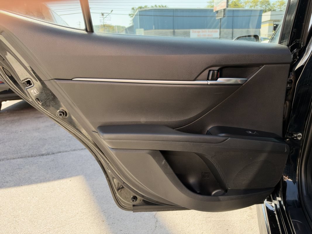 Used 2019 Toyota Camry SE FWD image 25