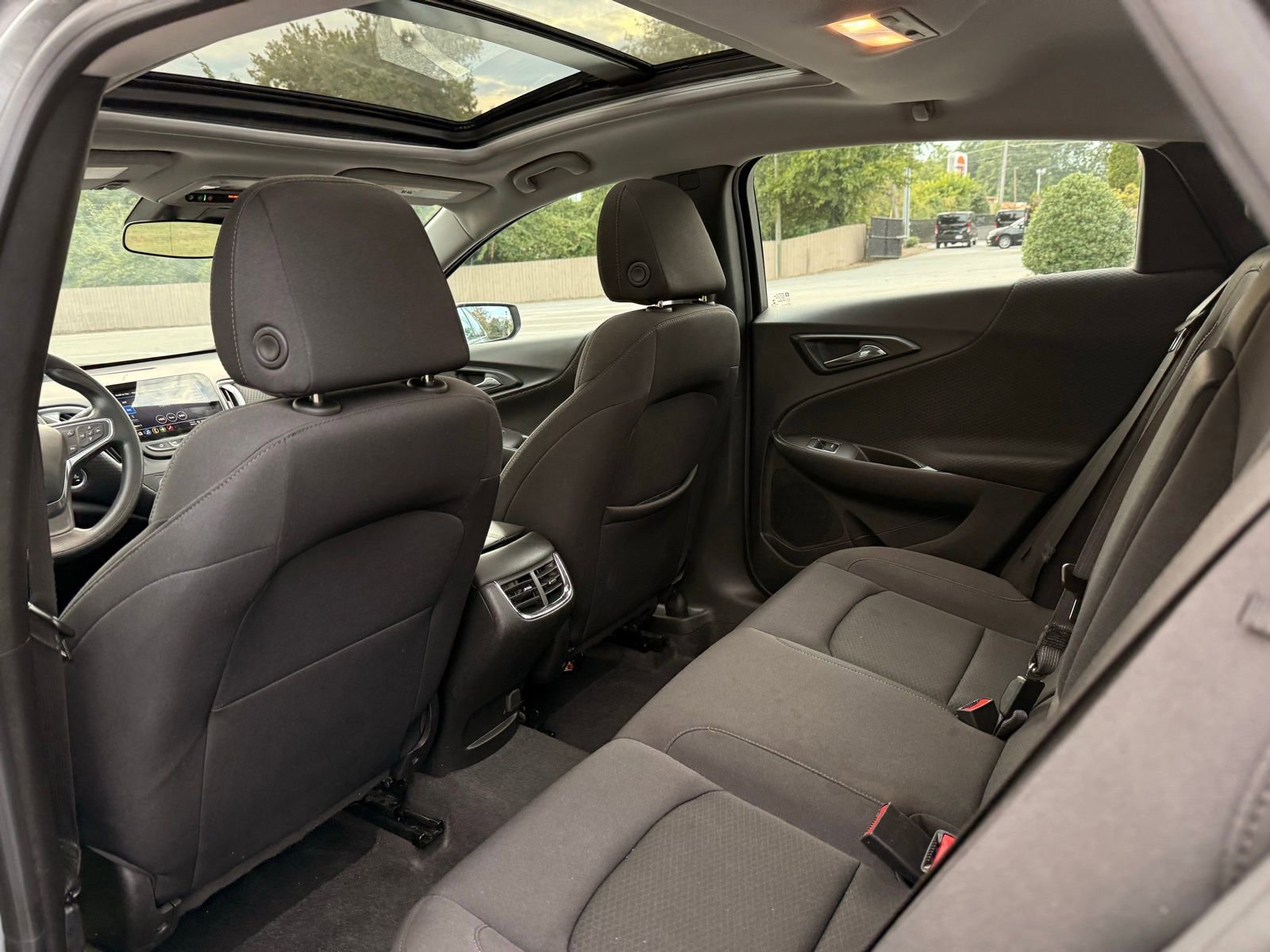 Used 2024 Chevrolet Malibu LT image 18