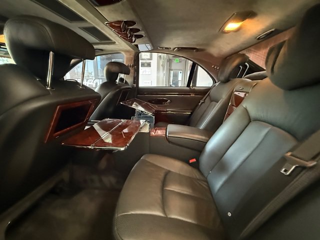 Used 2005 Maybach 57 RWD image 15