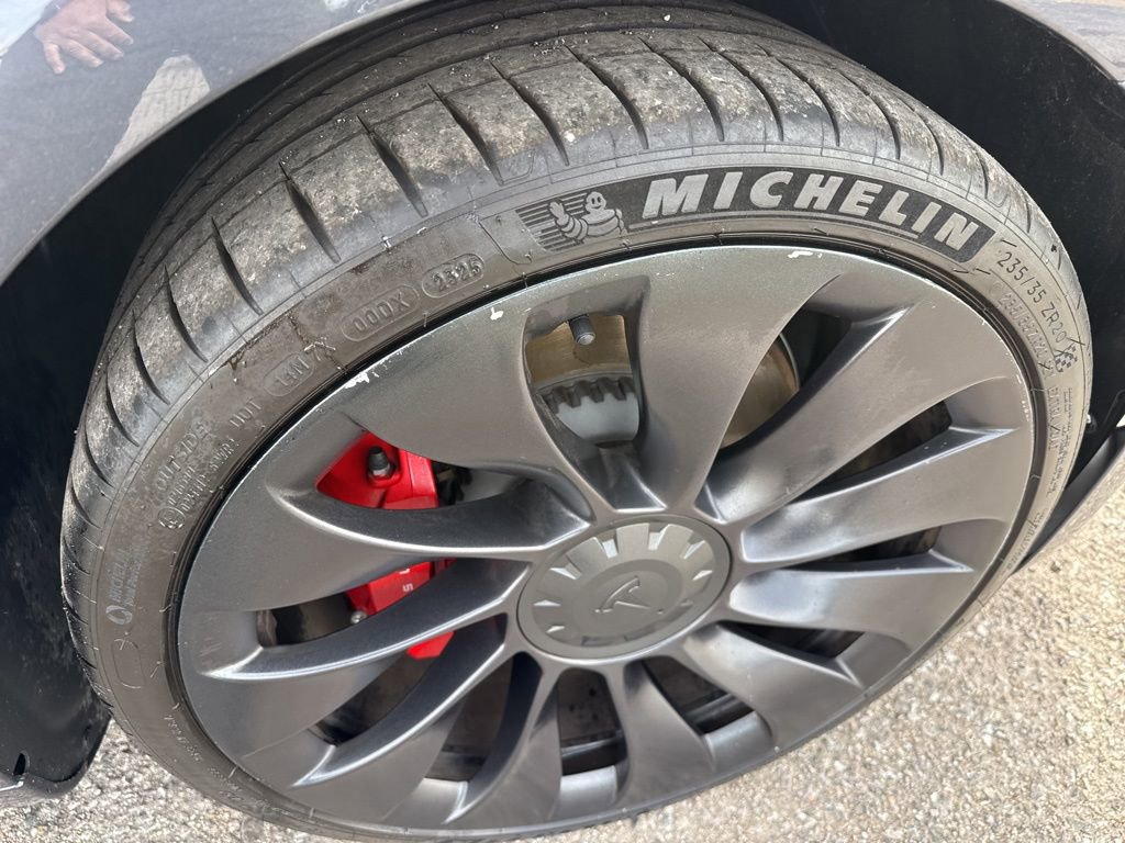 Used 2022 Tesla Model 3 Performance image 14
