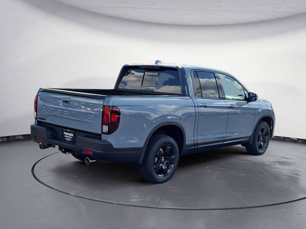 New 2026 Honda Ridgeline Black Edition image 3