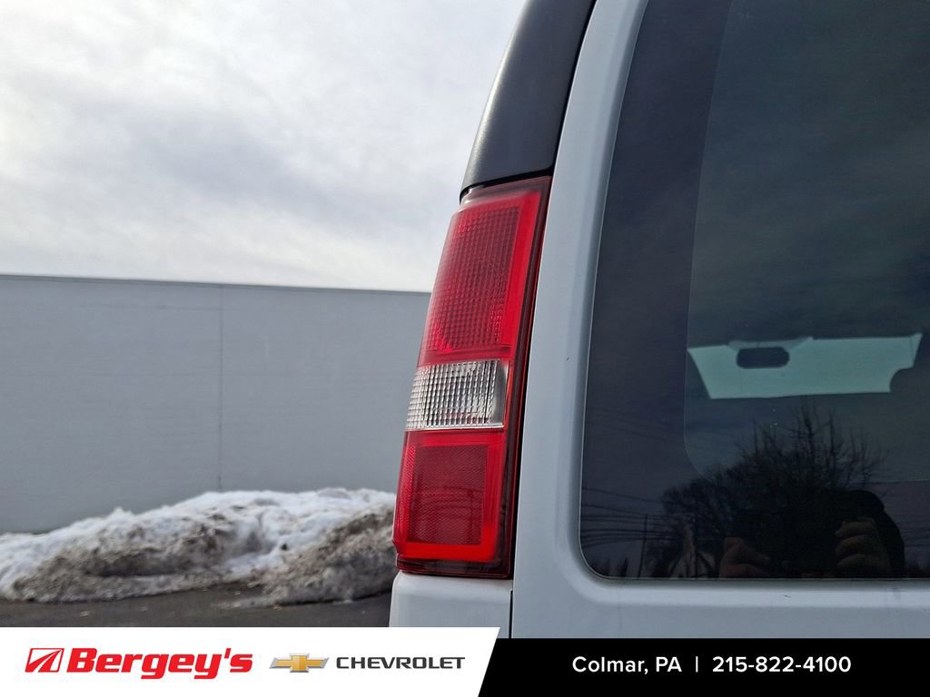 Certified 2016 GMC Savana 2500 image 31