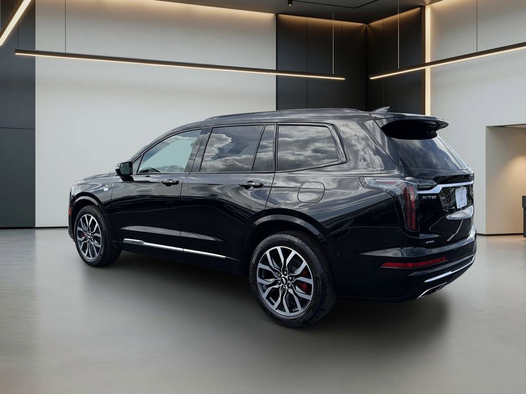Certified 2025 Cadillac XT6 Sport w/ Platinum Package AWD/4WD image 3