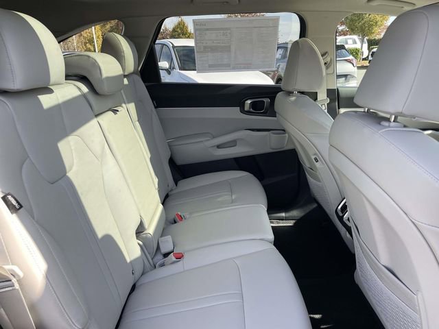 New 2026 Kia Sorento S w/ S Panoramic Sunroof Package image 17