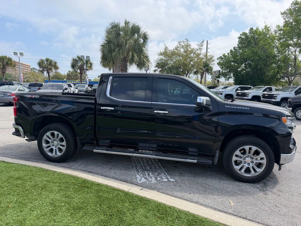 Used 2025 Chevrolet Silverado 1500 LTZ w/ Technology Package image 3