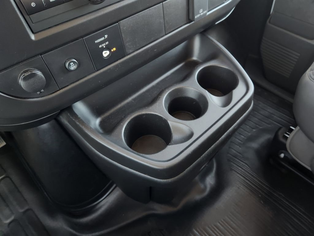 Used 2024 GMC Savana 2500 w/ Driver Convenience Package image 19