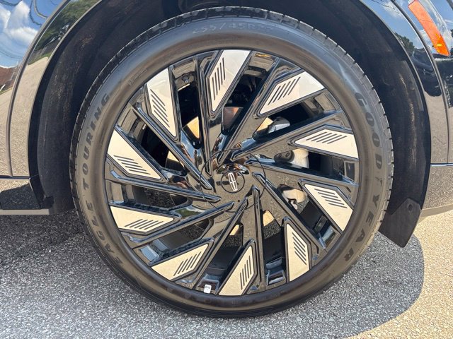 New 2026 Lincoln Nautilus Reserve w/ Jet Appearance Package AWD/4WD image 23