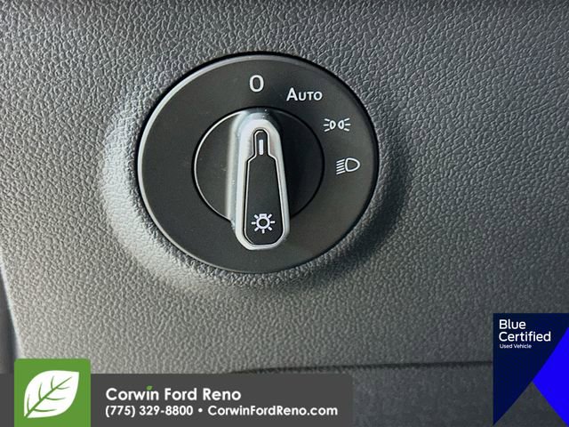 Used 2025 Volkswagen Taos SEL image 13