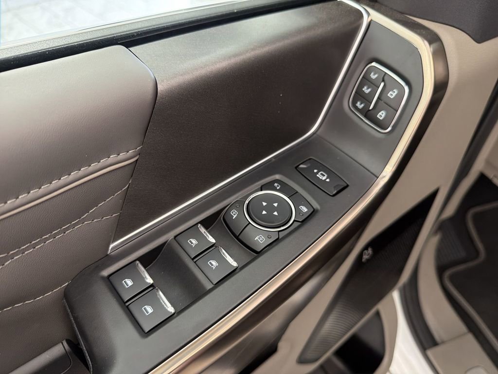 Used 2026 Ford F450 Platinum w/ Platinum Plus Package AWD/4WD image 24