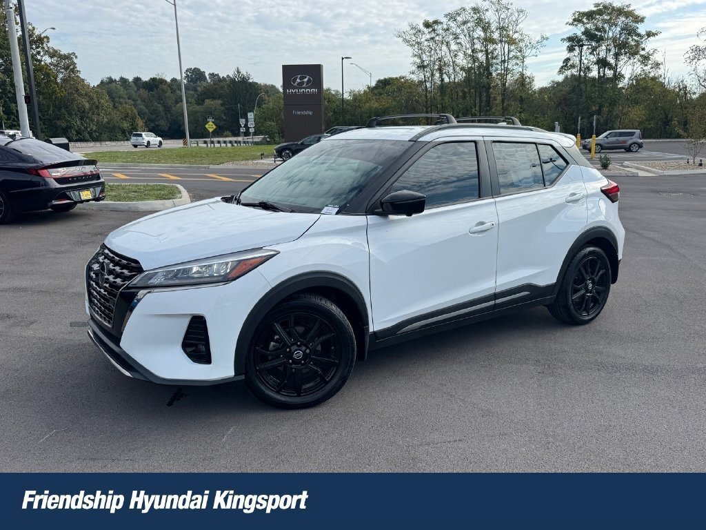 Used 2021 Nissan Kicks SR FWD image 1