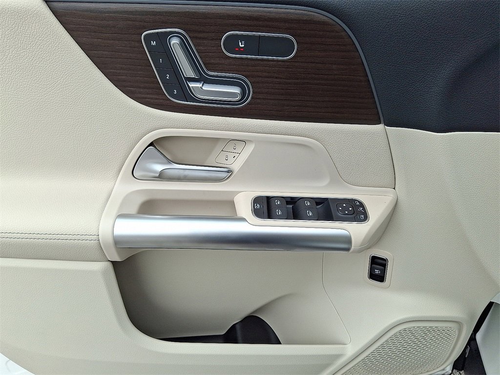 New 2026 Mercedes-Benz GLA 250 4MATIC image 13