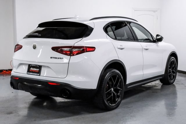 Used 2019 Alfa Romeo Stelvio w/ Nero Edizione RWD image 11