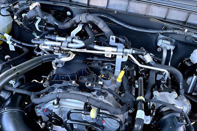 Used 2025 Ford Bronco Big Bend image 27