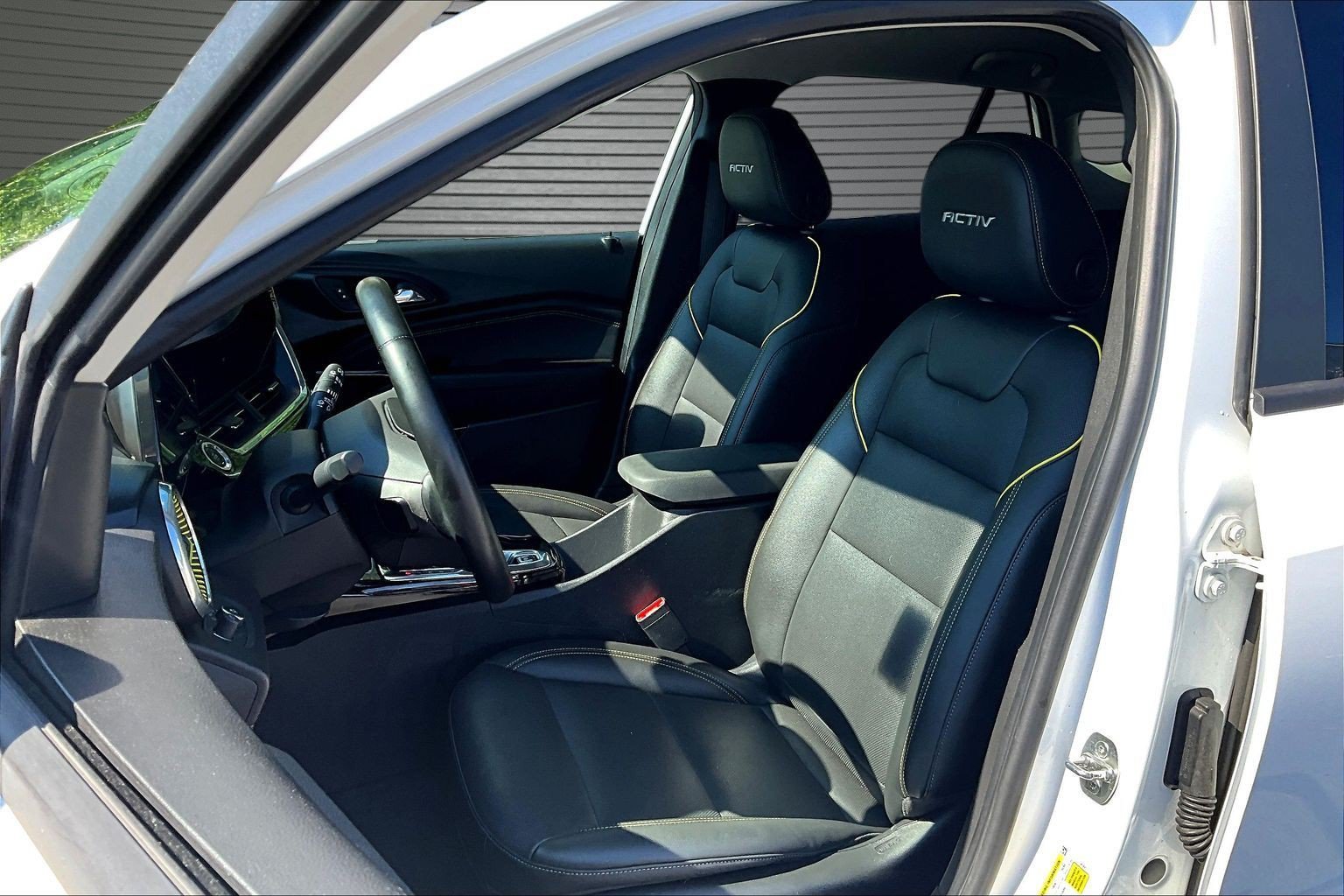 Used 2024 Chevrolet Trax ACTIV w/ Driver Confidence Package FWD image 13