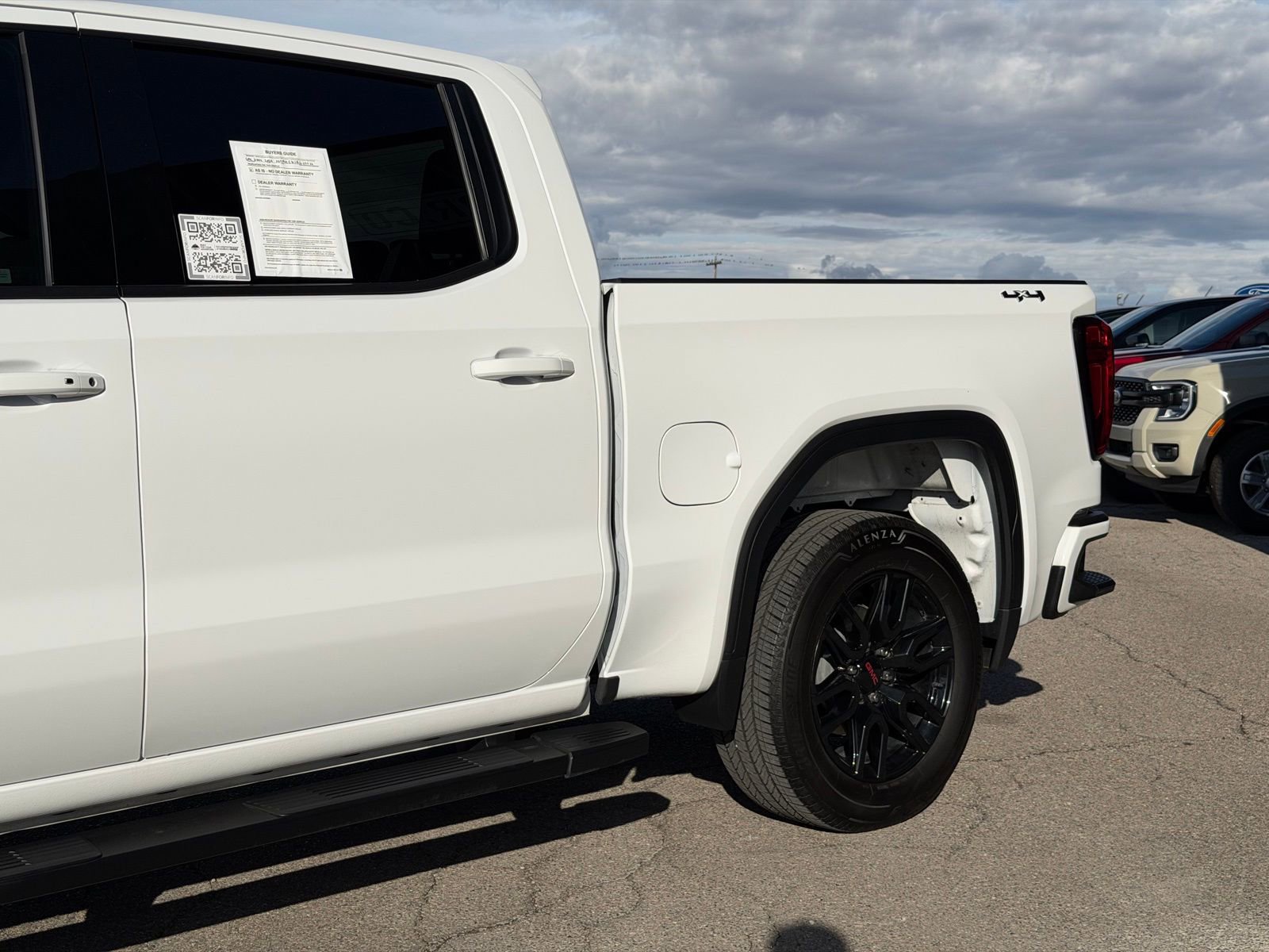 Used 2024 GMC Sierra 1500 Elevation image 13