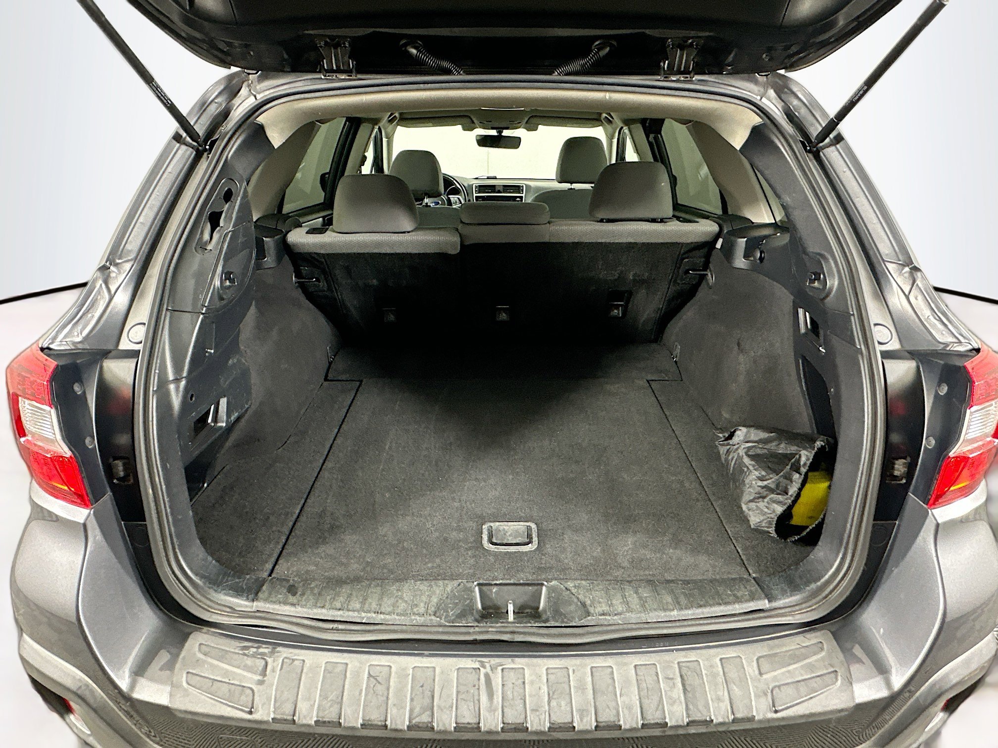 Used 2018 Subaru Outback 2.5i Premium AWD/4WD image 27