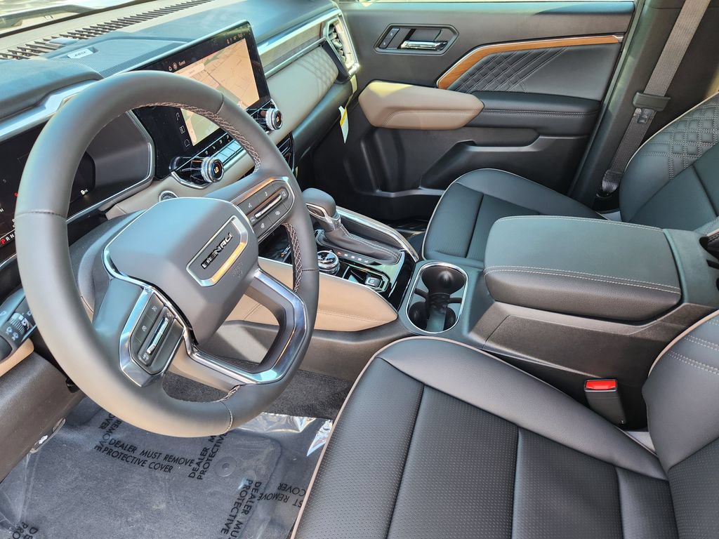 New 2026 GMC Canyon Denali w/ LPO, Black Badging Package AWD/4WD image 8