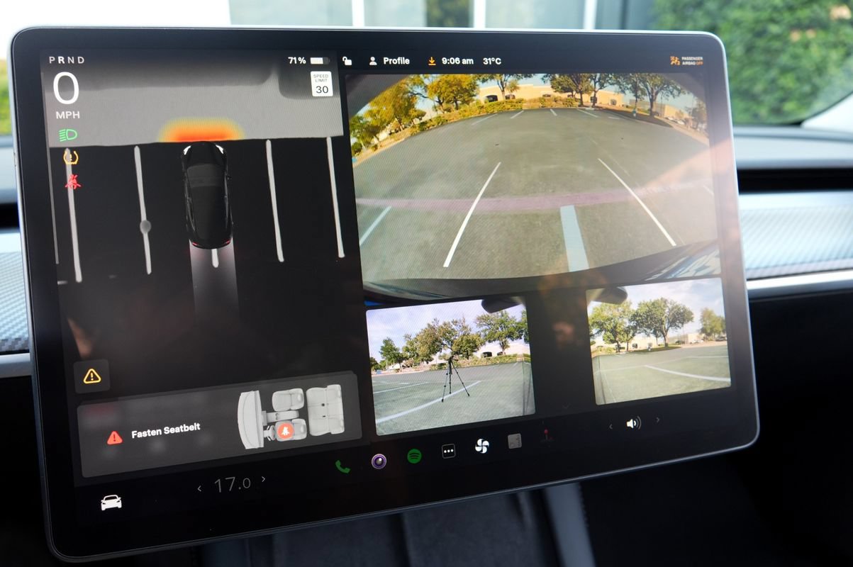 Used 2023 Tesla Model 3 Standard Range RWD image 43