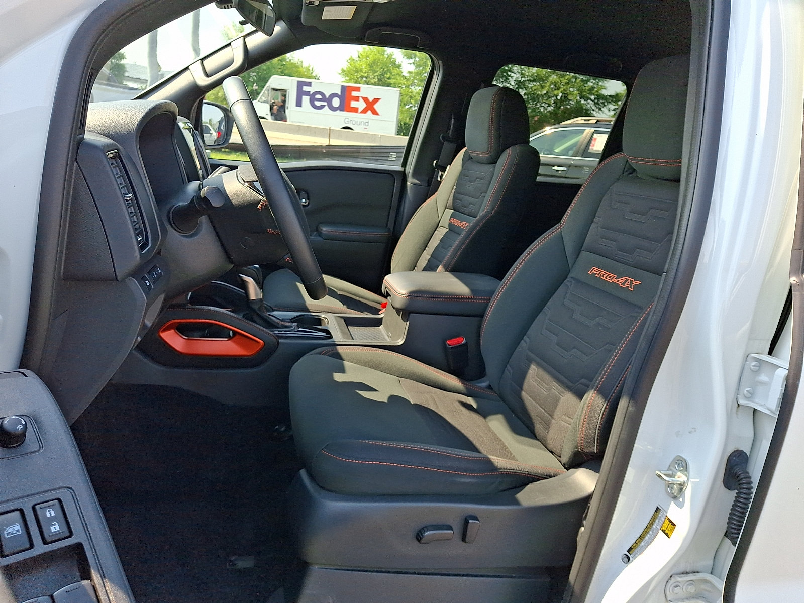 Certified 2023 Nissan Frontier PRO-4X w/ Technology Package AWD/4WD image 16