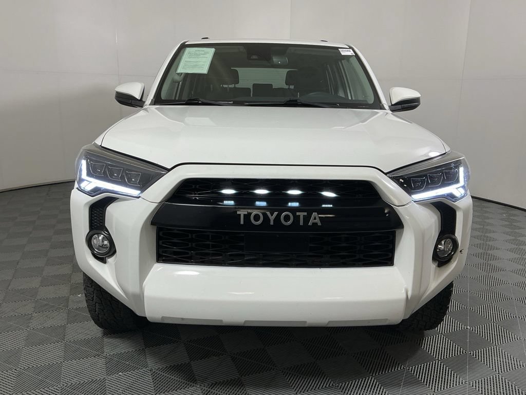 Used 2020 Toyota 4Runner SR5 RWD image 3