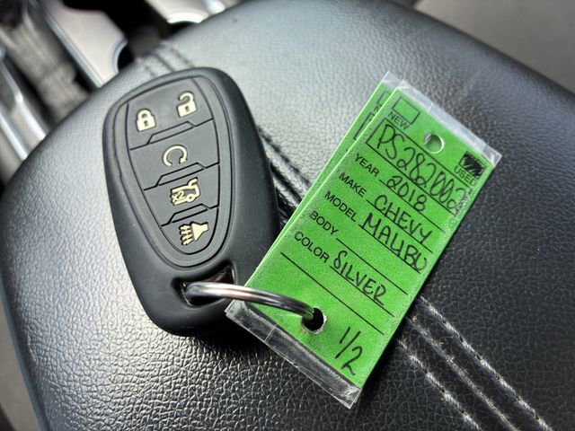 Used 2018 Chevrolet Malibu LT w/ Driver Confidence Package FWD image 21