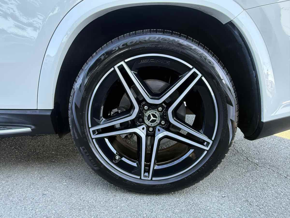 Used 2022 Mercedes-Benz GLS 450 4MATIC image 40