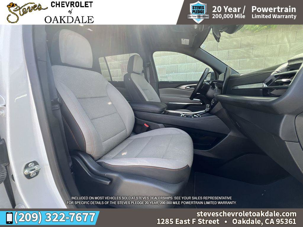 Certified 2025 Chevrolet Traverse LT AWD/4WD image 30