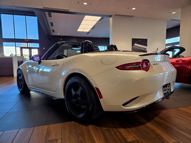 New 2026 MAZDA MX-5 Miata Club RWD image 3