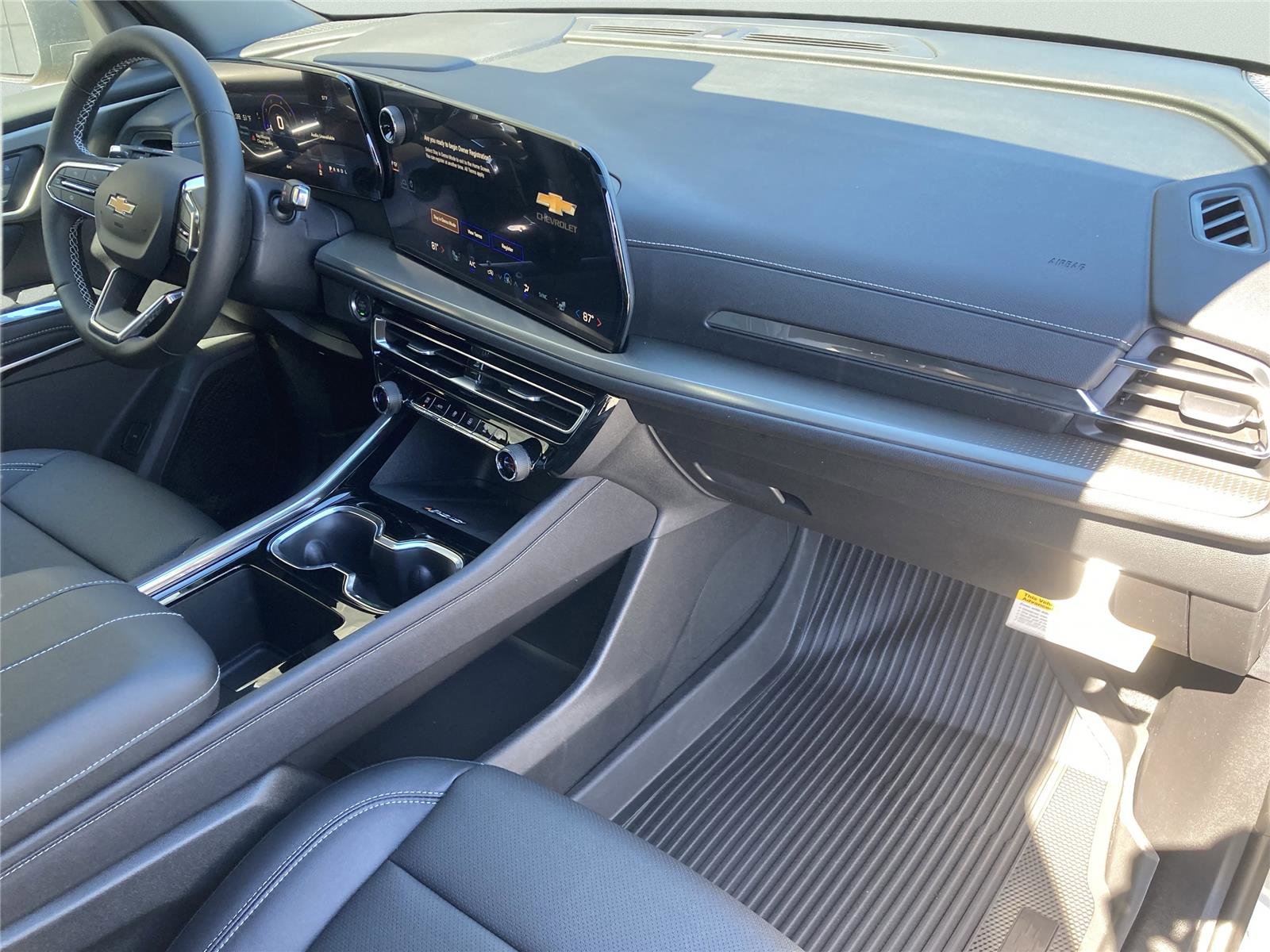 New 2026 Chevrolet Traverse LT w/ LPO, Floor Liner Package image 13