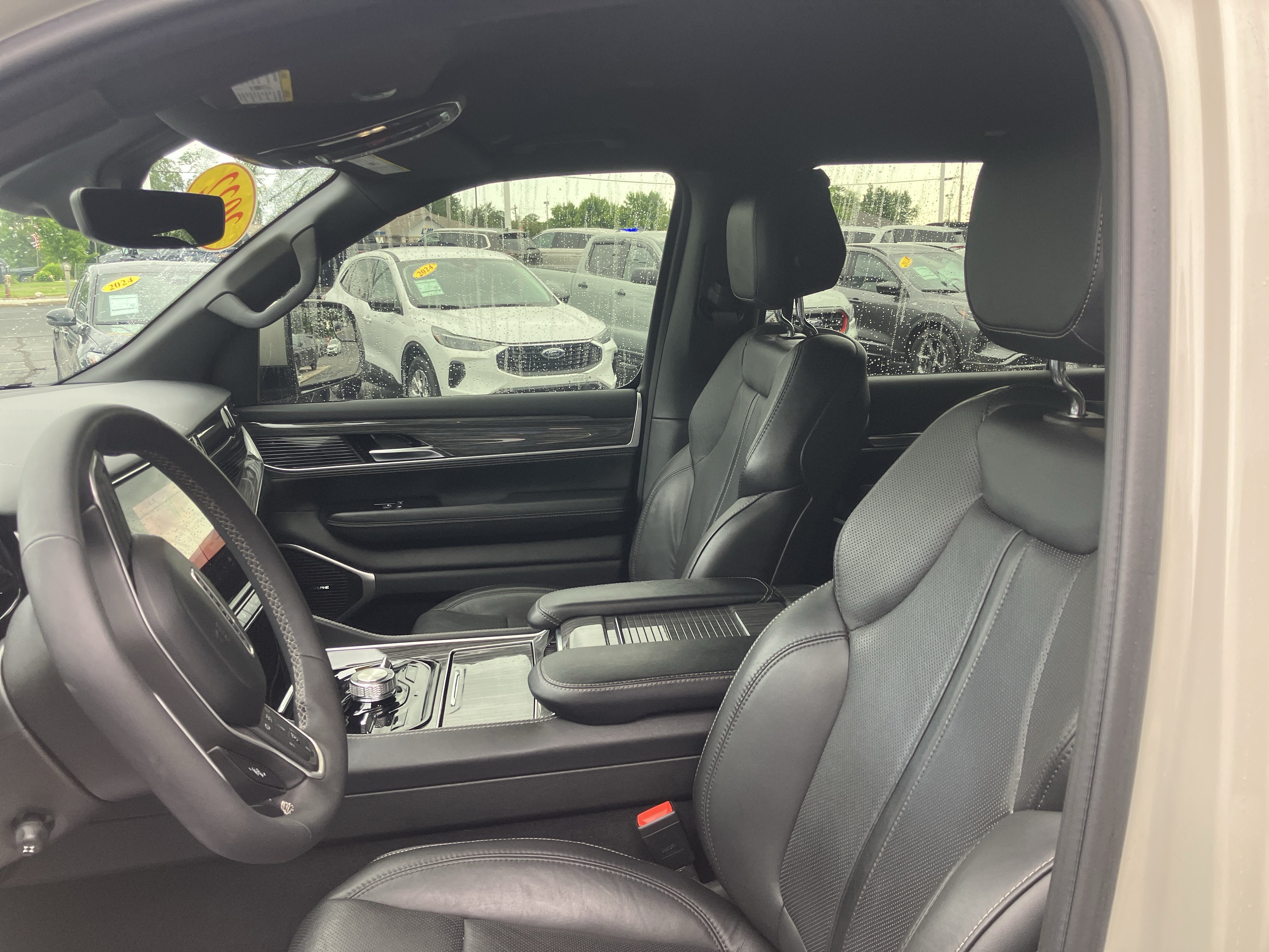 Used 2022 Jeep Wagoneer Series III w/ Flexible Seating Group AWD/4WD image 22