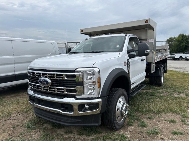 New 2025 Ford F550 4x4 Regular Cab Super Duty image 2