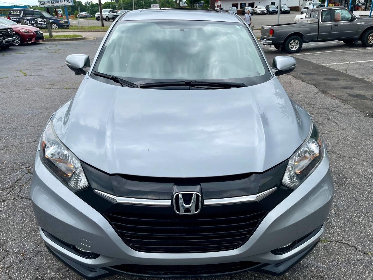 Used 2017 Honda HR-V EX image 5