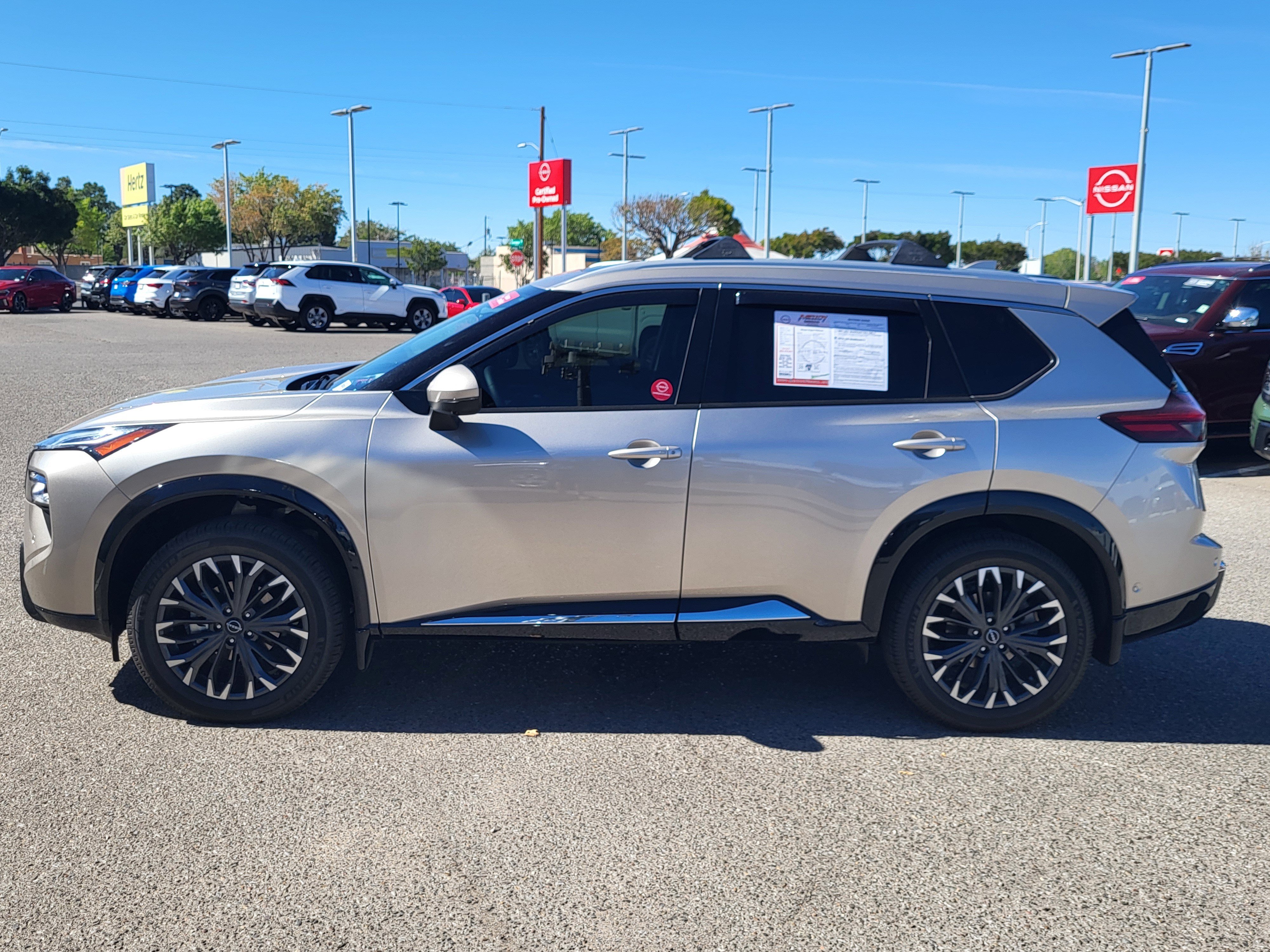 Certified 2026 Nissan Rogue Platinum w/ Platinum Premium Package AWD/4WD image 3